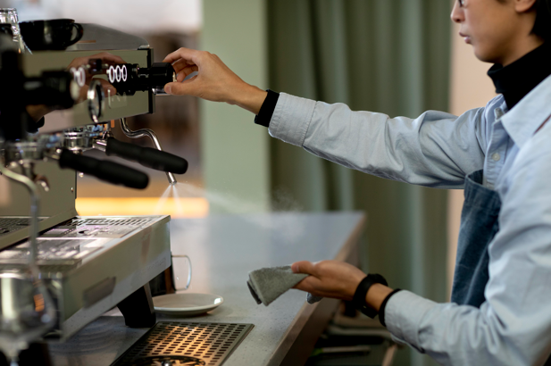 Deskripsi Kerja Barista yang Perlu Anda Ketahui!
